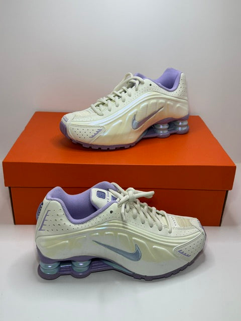 Nike Shox R4 "Unicorn"
